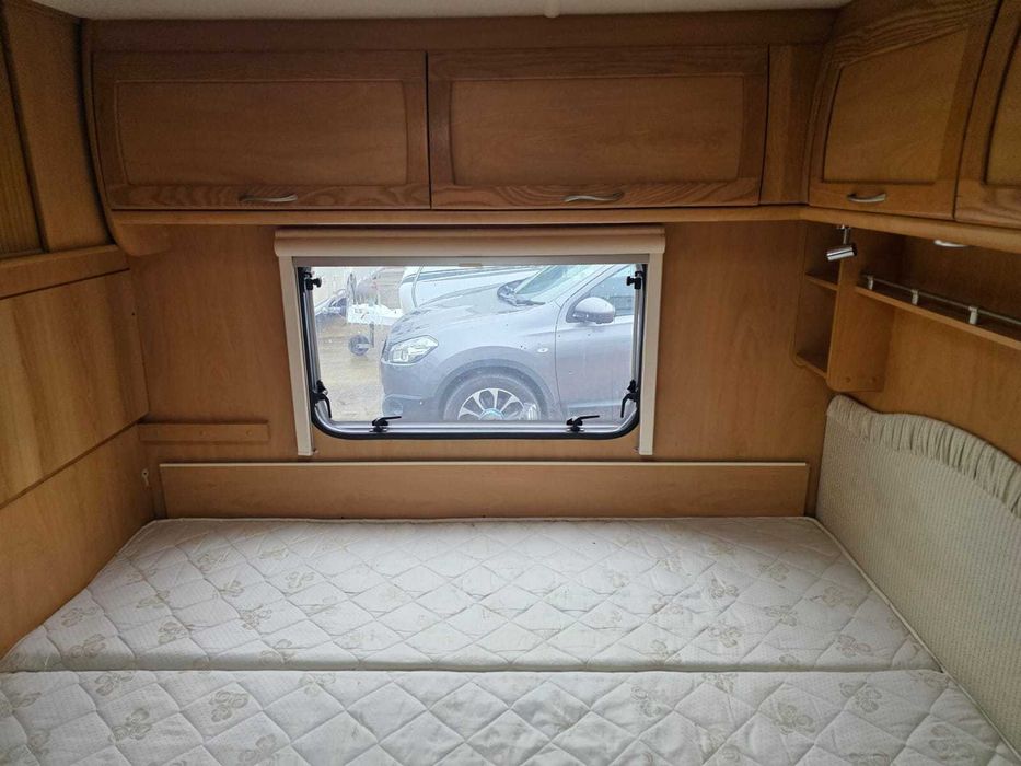 Caravana inglesa Lexon duplo rodado