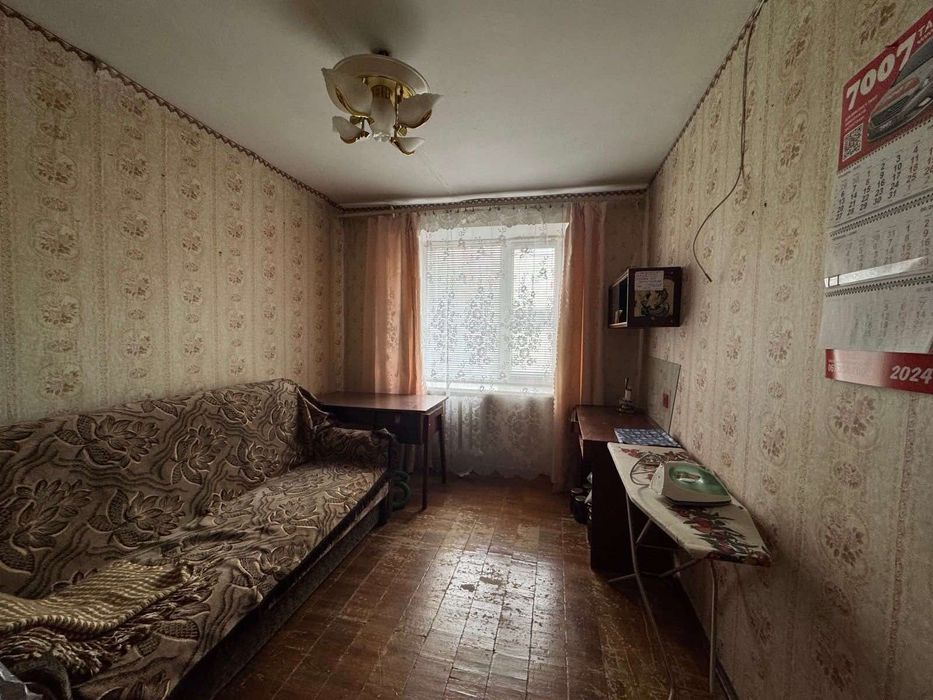 Простора не кутова 3к в хорошому стані 37039