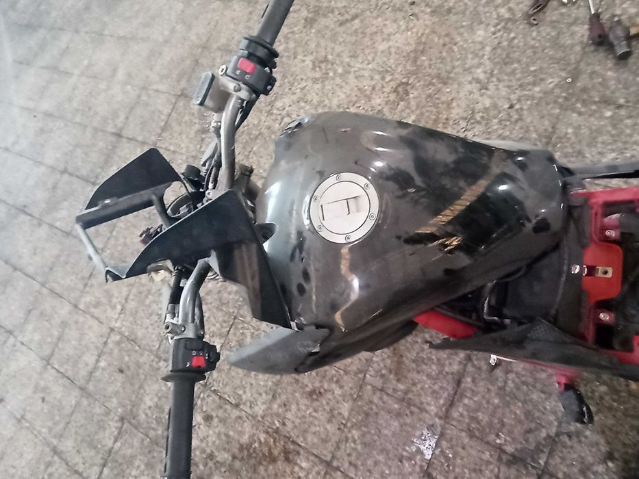 Peças UM Scrambler