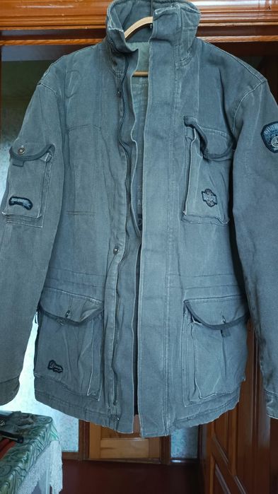 Продам куртку демисезонная