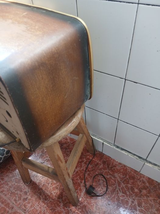 Vendo rádio antigo