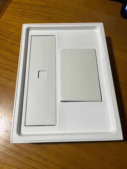 Microsoft Surface Go - 128GB - Usado