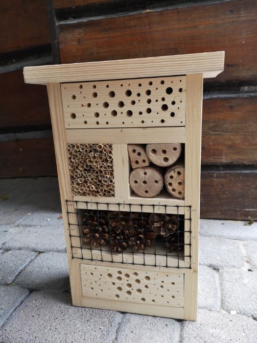 Hotel - domek dla owadów pożytecznych