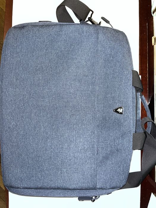 Сумка для ноутбука волонепроникна в ідеальному стані