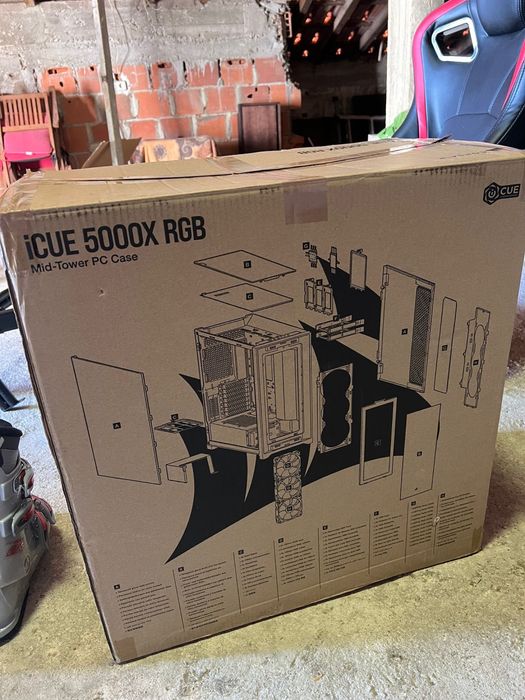 Corsair iclue 5000X RGB