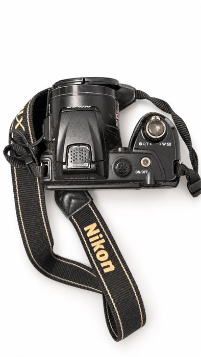 Nikon COOLPIX L120 – 14,1 MP, zoom ótico 21x, com alça e tampa