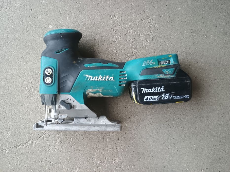 Wyrzynarka Makita DJV 181 + Aku 18 V li-ion
