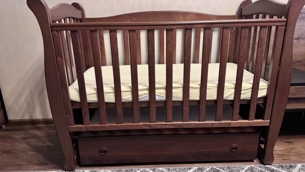 Дитяче ліжко, ліжечко в чудовому стані! Майже як нове