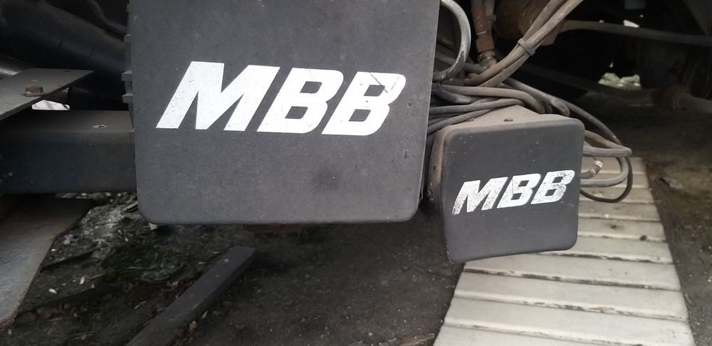 Zabudowa kontener + winda załadowcza