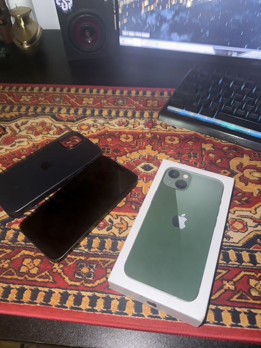 Iphone 13 stan bdb, kondycja baterii 97%