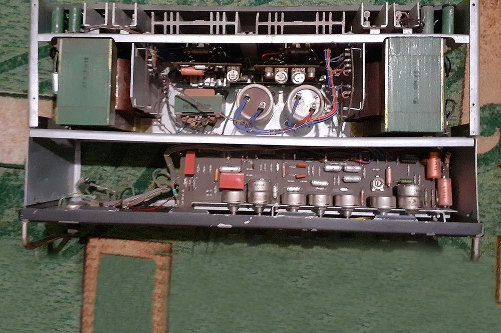 Музичний підсилювач Tesla