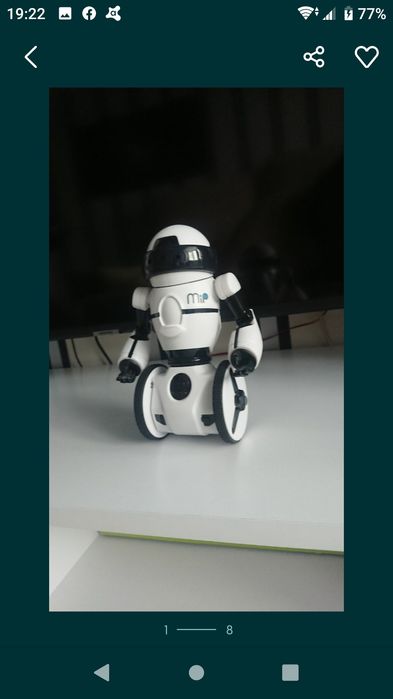 Робот інтерактивний, керуватися може з андроїда