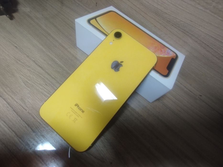 Айфон хр 64гб жовтий