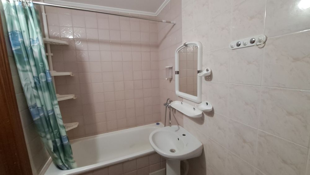 Продаж 1 кімн з меблями  в центрі біля швейної фабрики