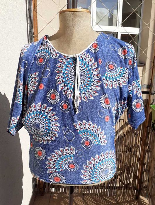 Bluzka w typie nietoperza