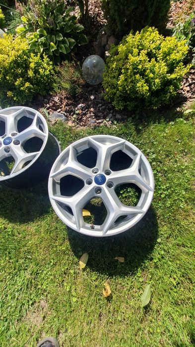 oryginalne felgi aluminiowe Ford Focus ST 18"  5x108 8J ET55