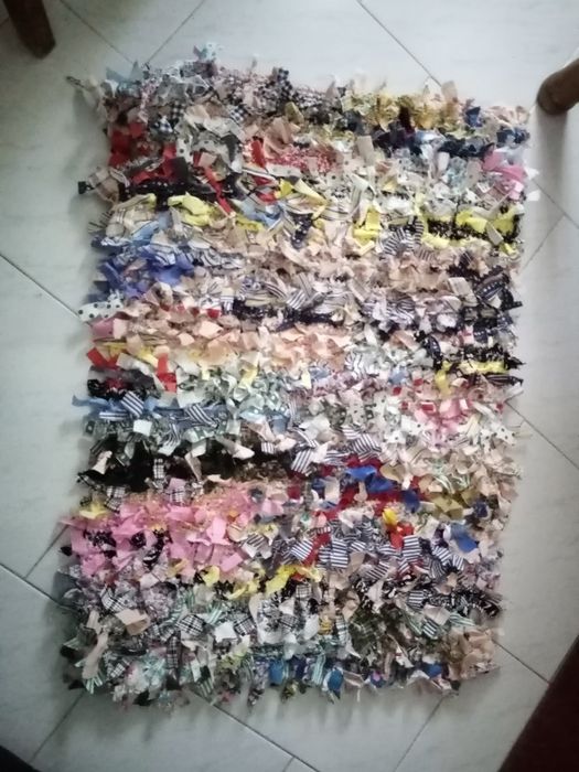 Tapete artesanal de tecido