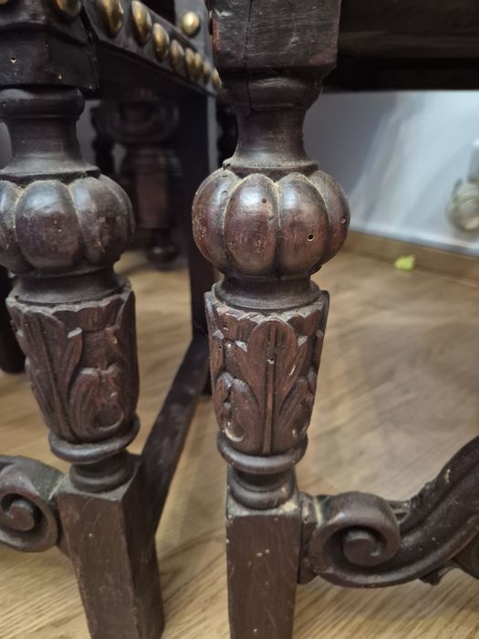 Conjunto 4 cadeiras madeira maciça e couro