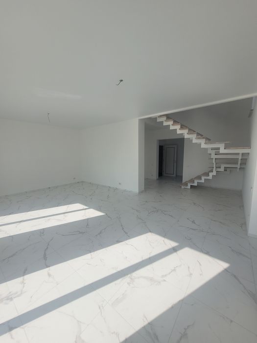 Продаж новозбудованого будинку в м.Дрогобич