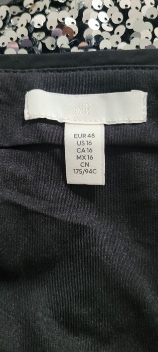 Elegancka i zmysłowa krótka spódnica z cekinami H&M rozmiar 48