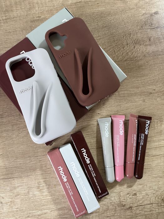 Чохол для телефону коричневого кольору