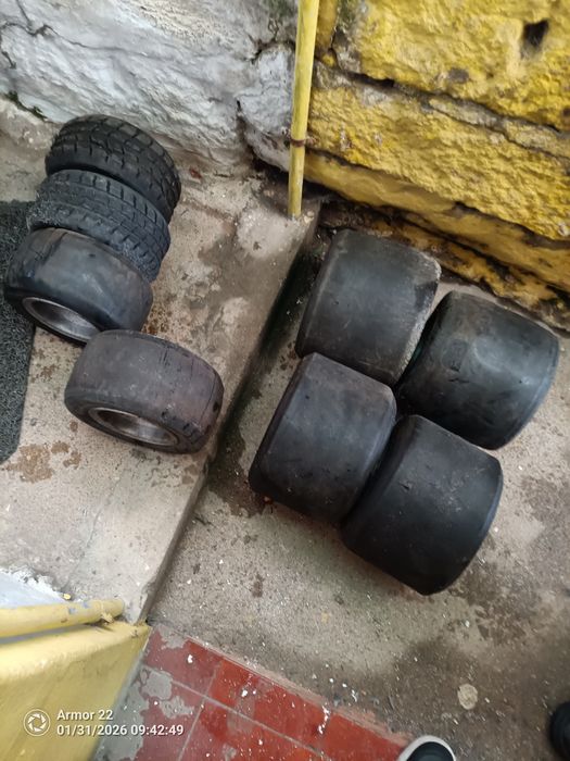 Pneus de kart usados
