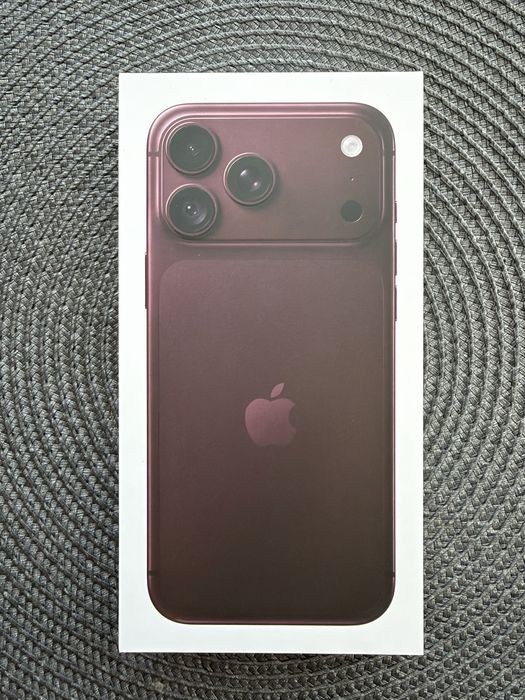 iPhone 18 Pro Max 256GB Burgund DOSTĘPNY OD RĘKI. Ostatnia sztuka.