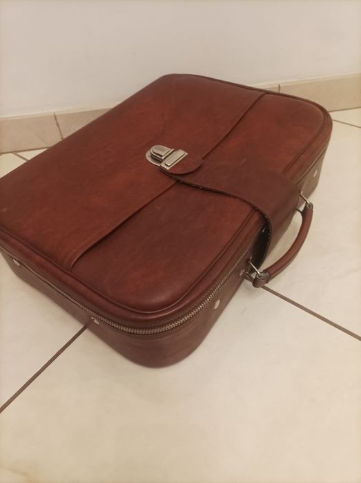 Stara walizka z prl-u