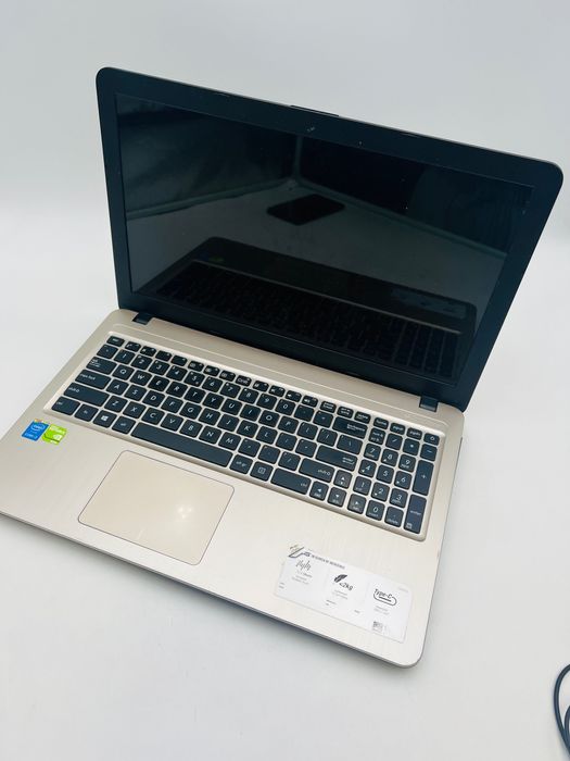 Laptop Asus X515J
