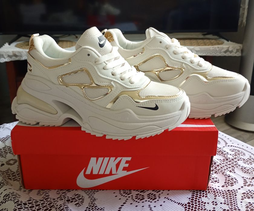 Nowe sneakersy rozmiar 38