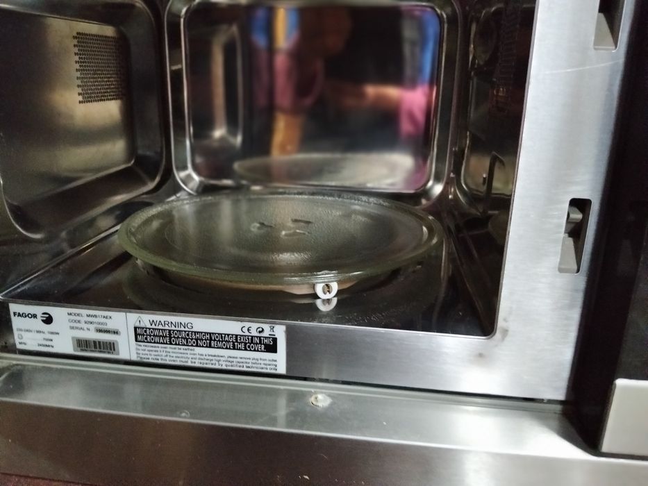 Microondas completamente novo