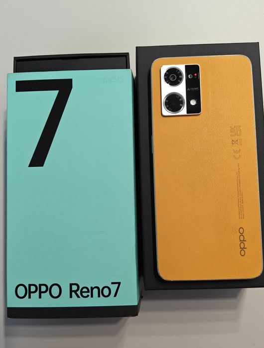 Телефон OPPO Reno 7