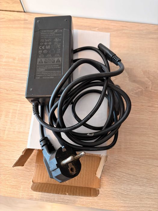 Wózek inwalidzki elektryczny Reha Fund Gabi DY01109 - używany, sprawny