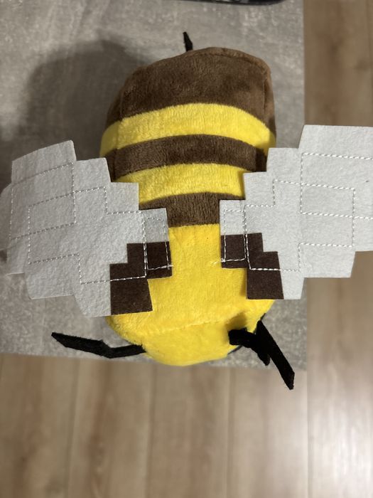 Бджола з майнкрафту