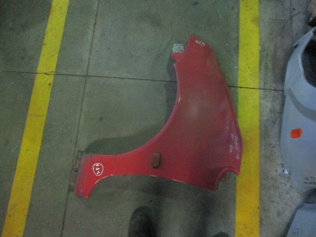 Guarda-lamas direito OPEL Vectra A Hatchback (88_, 89_)