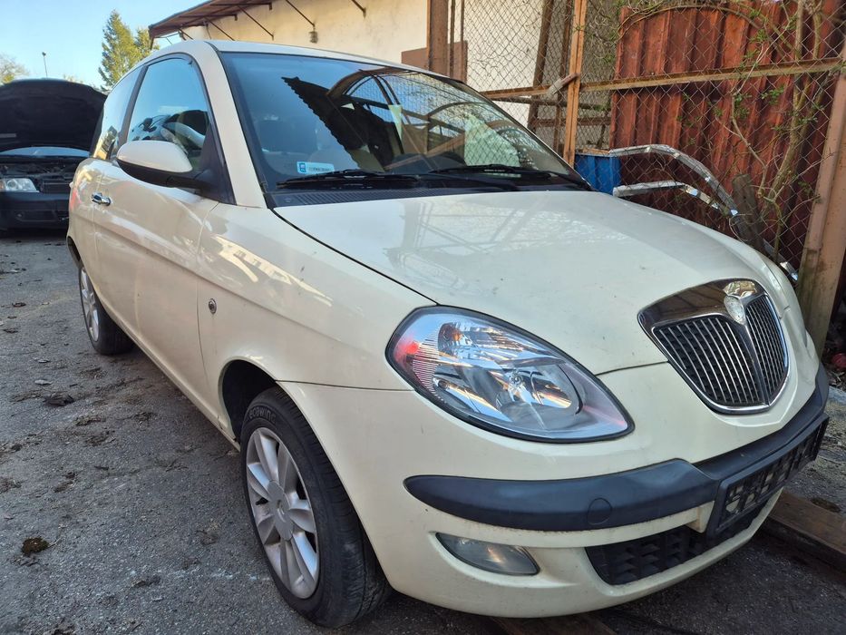 LANCIA YPSILON  Części , maska, zderzak, lampy, błotnik, alternator