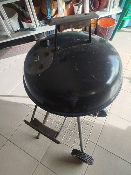 Grill  węglowy ogrodowy