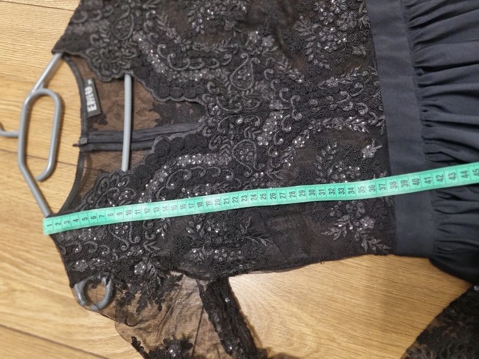 Elegancka granatowa sukienka