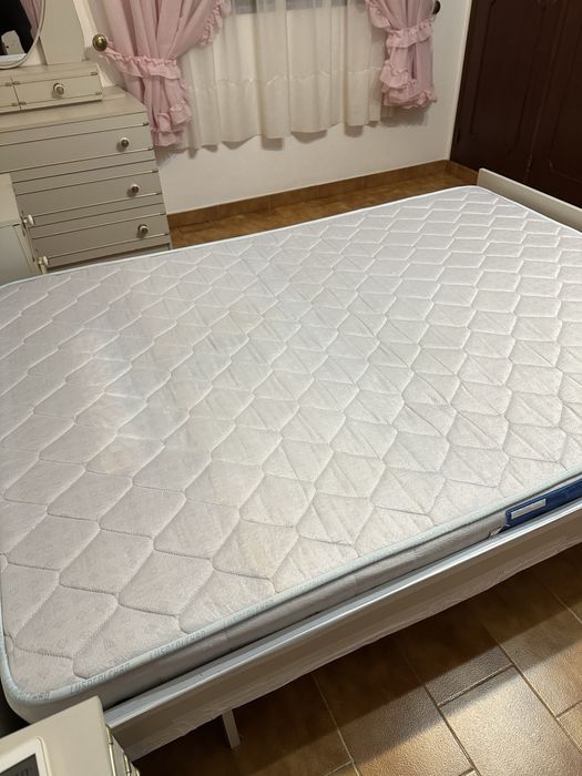 Colchão corpo e meio (183 - 133)