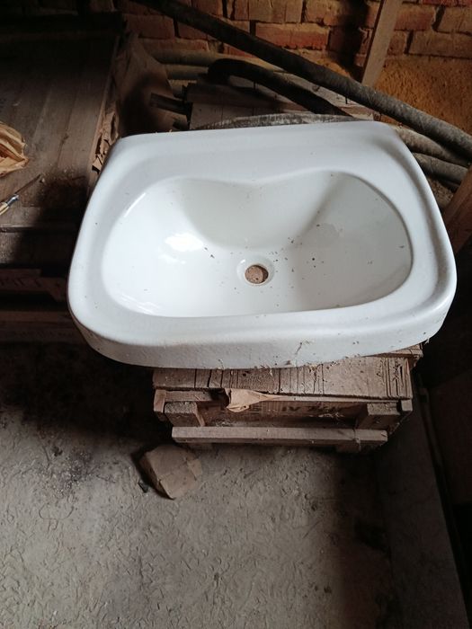 Раковина, пісюар