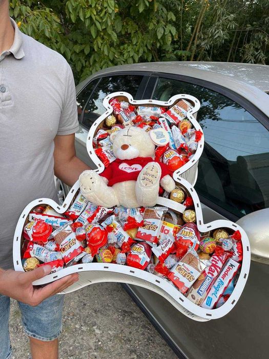 Набір цукерок на свято для коханої, мами, сестри, жінки на свято