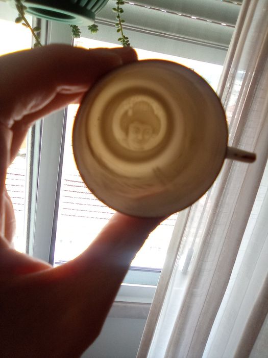Vendo serviço de café de porcelana