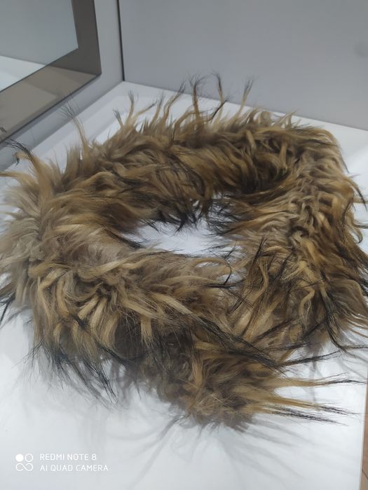 Kołnierz futrzany damski przypinany na guziki z podszewką