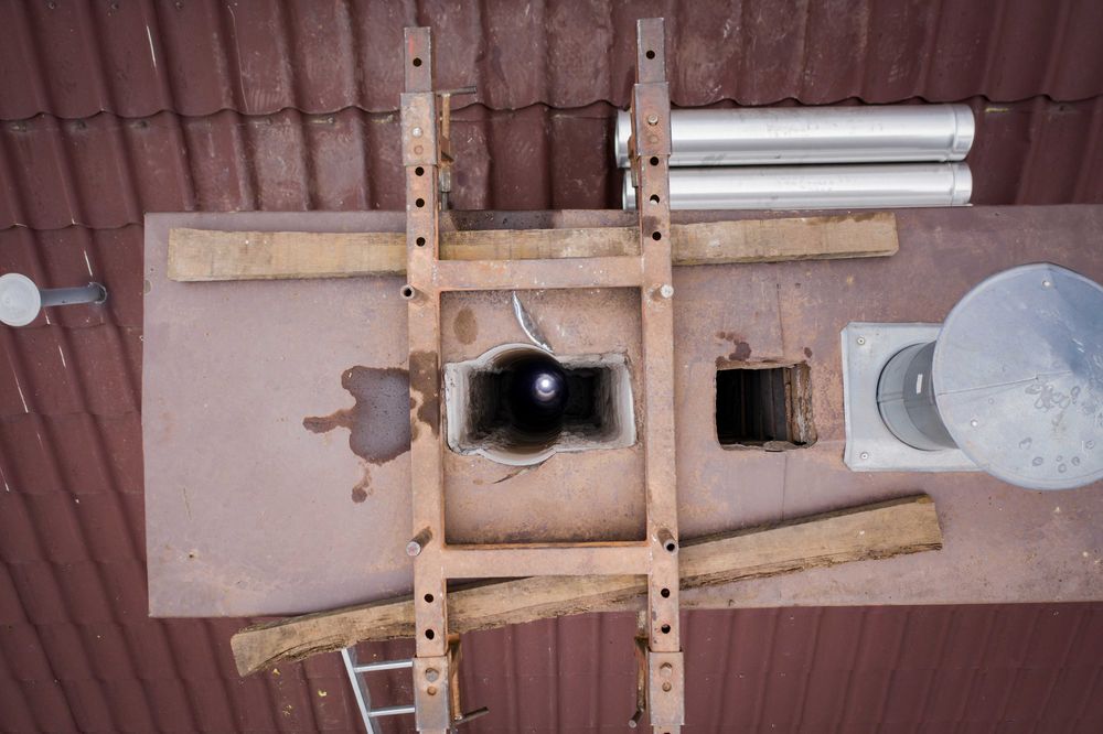 Frezowanie Kominów rozwiercanie Montaż  Wkładów kominowy uszczelnienie