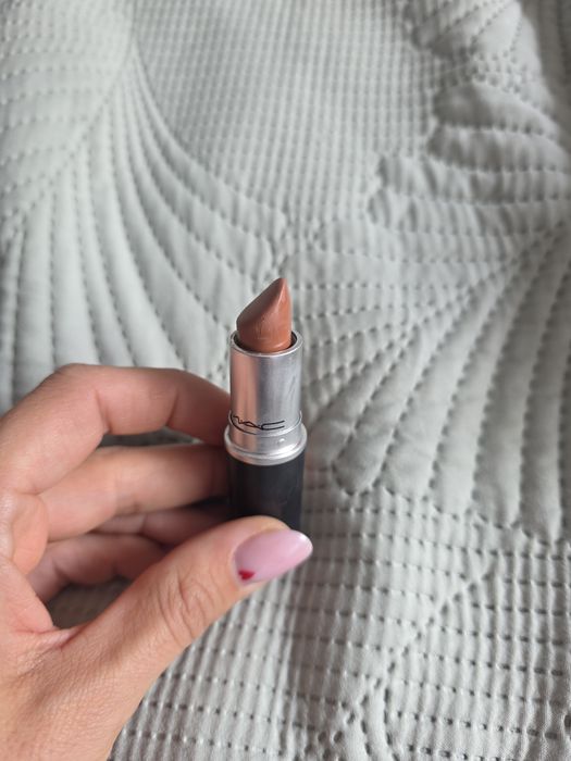 Pomadka mac matte 631