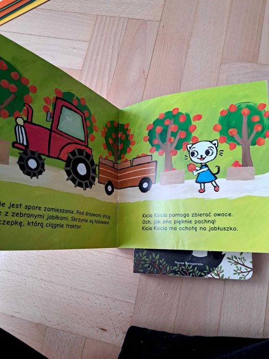 Rok w lesie borsuk + Kicia kociąt na traktorze