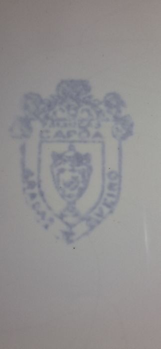 Pratos branco antigo