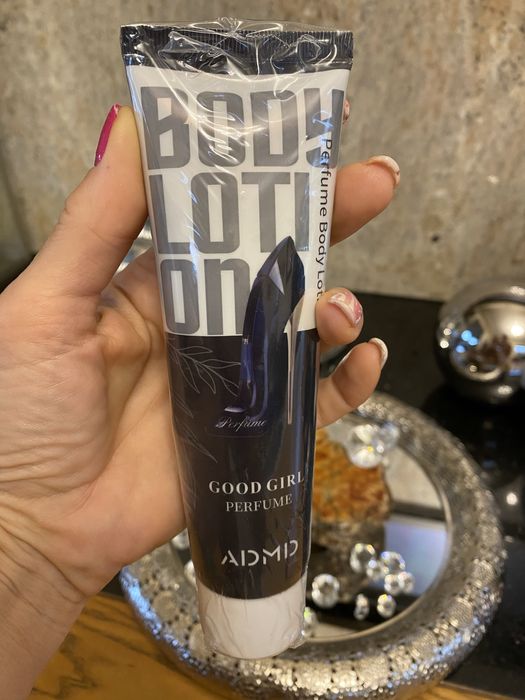 Cudowny balsam perfumiwany Good girl granatowy bucik 150ml ADMD