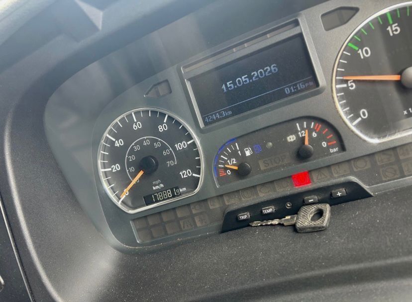 Mercedes-Benz Atego 1218