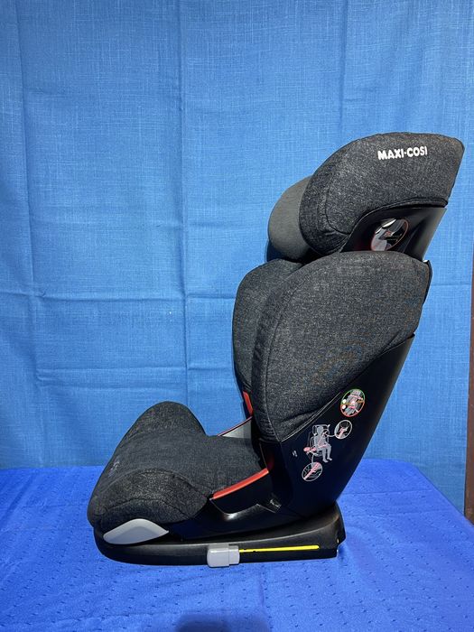 Fotelik samochodowy maxi cosi rodi fix 15-36 kg